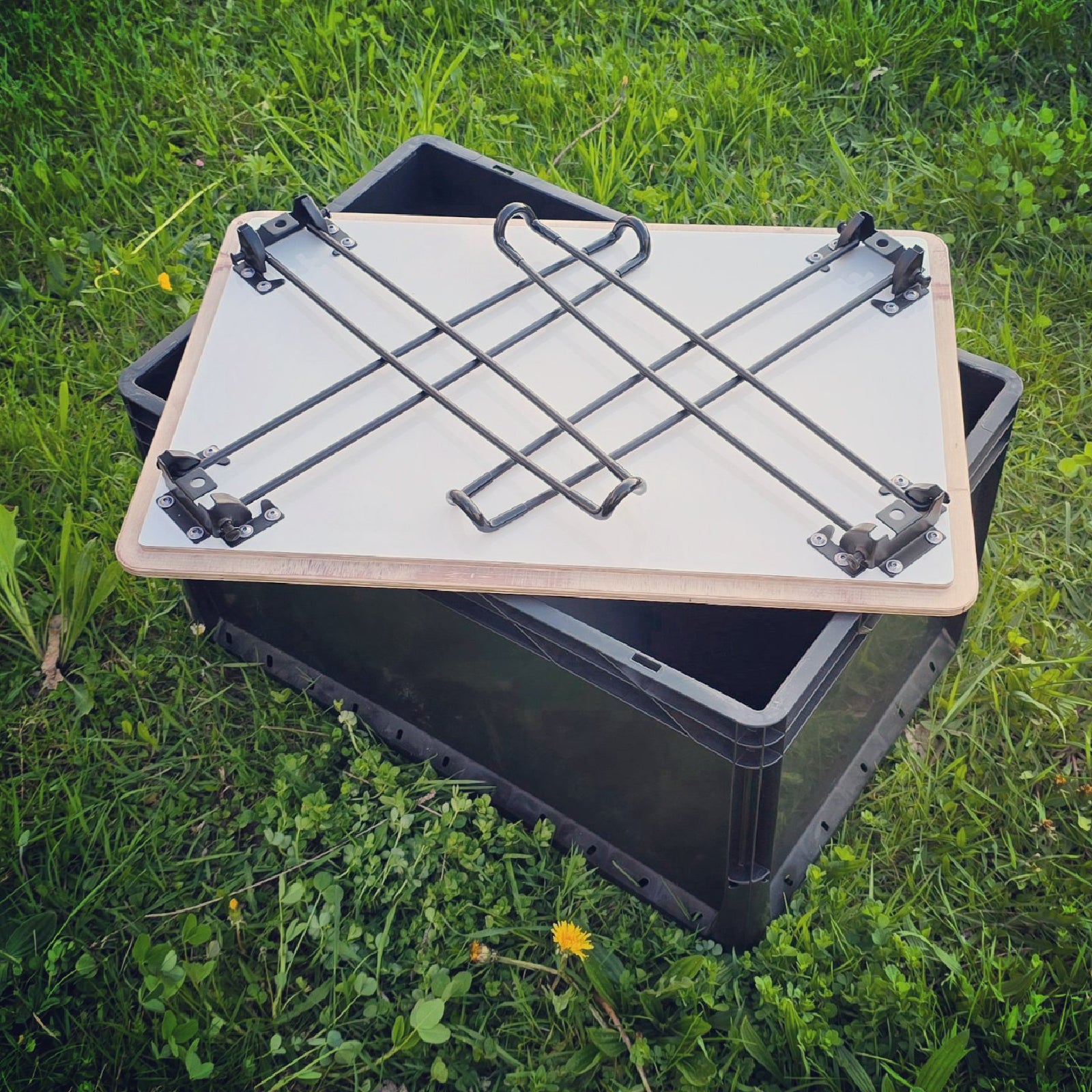 Eurobox-Tisch